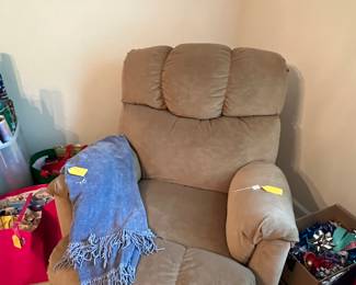 Rocker recliner