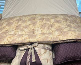 Tempur pedic adjustable bed (like new)