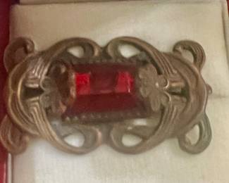 Art Nouveau brooch