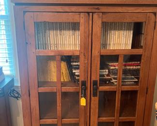 Double door book case Broyhill