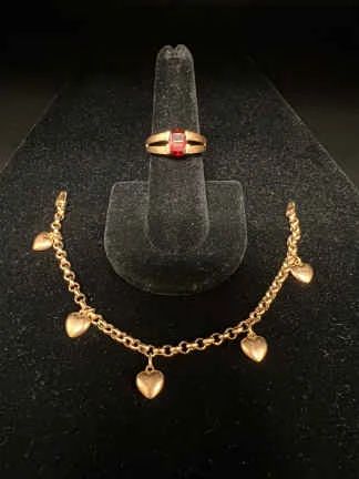 CT149V14k Gold Heart Charm Bracelet And Ring 