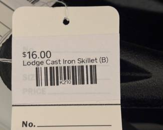 Lodge Cast Iron Skillet (B)