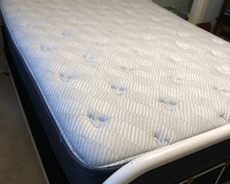 Newer full (double) size mattress & box spring - Serta Perfect Sleeper "Sandburg Firm"