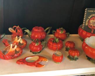 Royal Bayreuth lobsters & tomatoes 