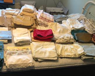 Sheets & pillow cases, duvet covers 
