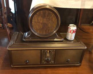 Philco Model 511 “Coffin” radio + Model 211 external speaker (circa 1928) - UNTESTED