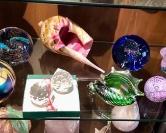 Paperweights by Glasshouse & Glass Eye Studio, art glass shells, small pink Kosta Boda glass cups (Ulrica Hydman Vallien)