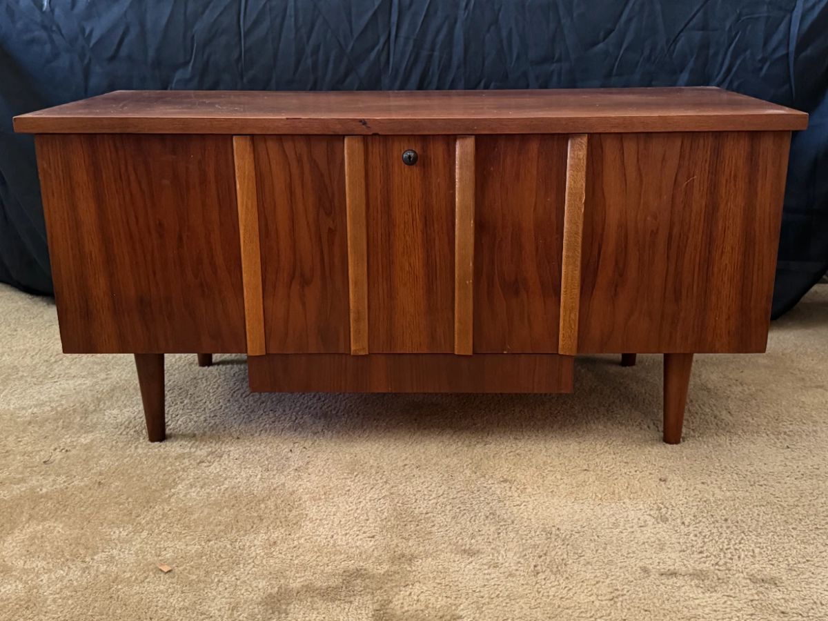 Lane MCM Cedar Chest