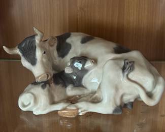 Royal Copenhagen "Cow with Calf" #800  Knud Kyhn
