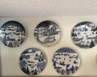 20 Arabia of Finland Christmas plates 