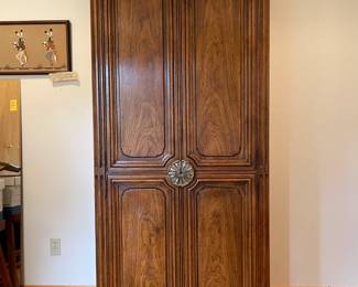 Pecan wardrobe