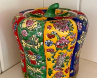 53 PorcelainChineseTeaCaddyGingerJar