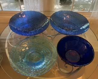 114 4BlueGlassServingBowls