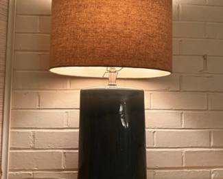 26 24OvalShapedGreenCrackleGlazedLampLinenOvalShade