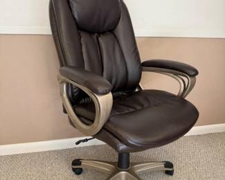 52 FauxLeatherDeskChair