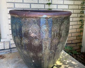 Extra large planter pot $100