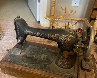 Antique Singer sewing machine $60