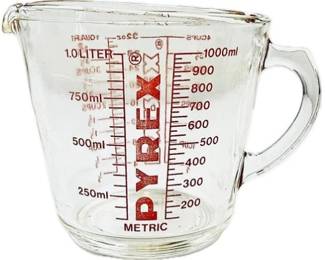 Pyrex 4 Cup/1quart Measuring Cup