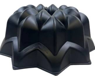 Nordic Ware Star Bundt Pan
