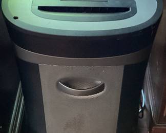 Royal Paper Shredder