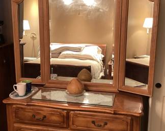 Ethan Allen 3 mirror pine dresser