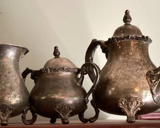 Silverplat teapot Creamer and suacer