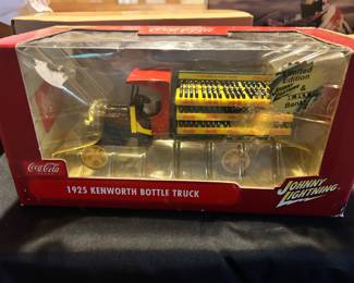 Coca Cola 1925 Kenworth Bottle Truck Johnny Lightning
