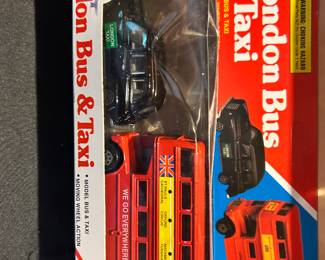 London Bus & Taxi in Box