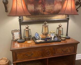 Accent table/ console