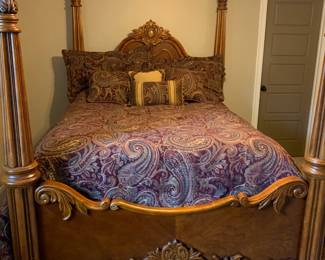 Queen Size 4 poster bed