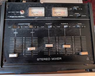 Realistic Stereo Mixer