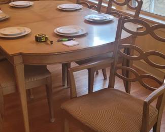 walter of wabash dining table with 2 leaves and 6 chairs
