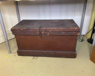 Vintage chest