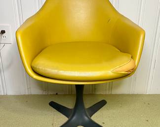 MCM swivel tulip chair