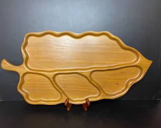 Wood leaf serving platter