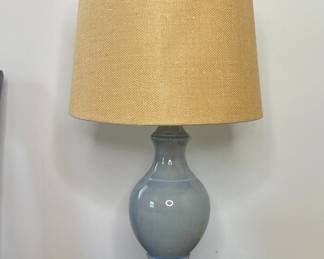 Vtg. ceramic table lamp