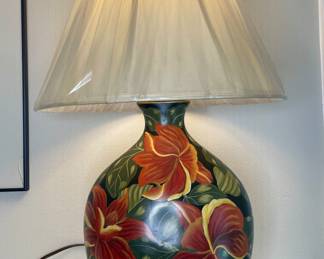 Moorcroft Style table lamp