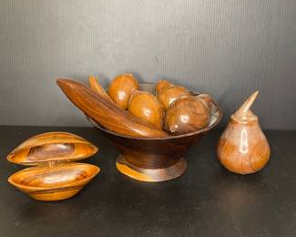 Wood bowl & fruit