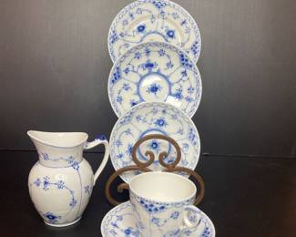 Royal Copenhagen Blue Fluted Half Lace dinnerware