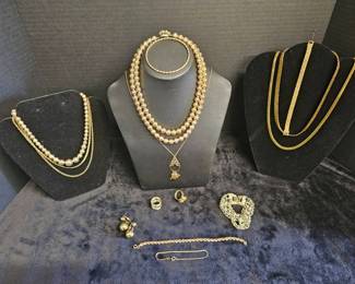 Vintage Gold Tone Jewelry
