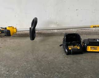 DeWalt 40v Cordless Weed Eater includes Battery Charger