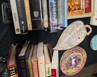 Many modern books featuring art, antiques, history, architecture