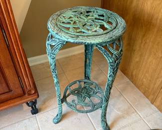 Green Iron plant stand