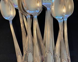 Vtg Rogers Bros Silverplate 'Garland Rapture'