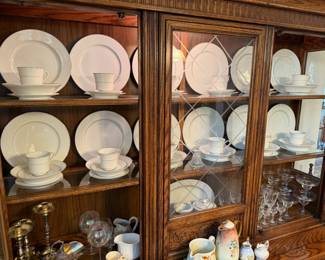 International Silver Co Wakefield China; vintage hutch