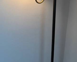 Vintage Detailed Metal Standing Lamp