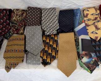 Lot Of 17 Mens Ties