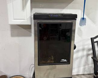 Masterbuilt Electric Smoker 