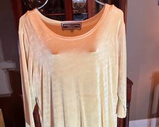 Double D Ranch wear top with long sleeves