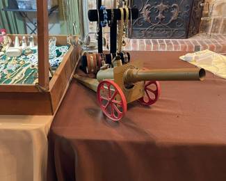 Side view of canon